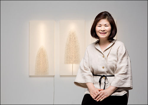 한지조명 전시 및 체험(종이나무 갤러리 김정순 대표)