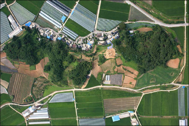 남원 유곡리와 두락리 고분분(위에서 본 모습)