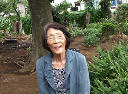 치바현 나기하라 학살현장에서 조선인학살을 증언하는 오다케 할머니(2010.8.12)