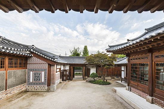 백인제가옥 안채 마당