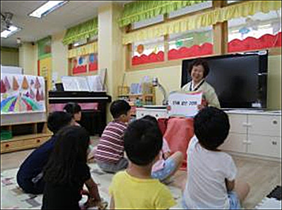 이야기할머니 파견 활동
