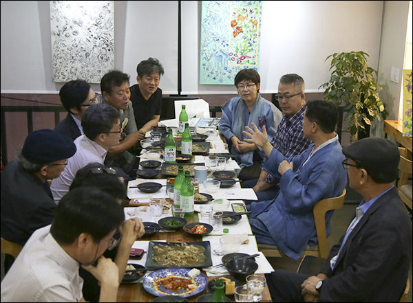 우리문화신문 운영회의 모습