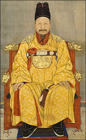 채용신이 그린 것으로 전하는 금빛(황제) 곤룡포를 입은 고종황제 어진, 180×104cm, 국립중앙박물관