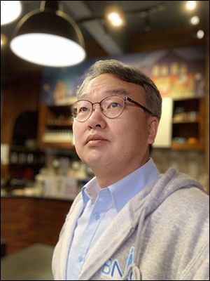 비앤씨 본사 1층 카페에서 새로운 희망과 사명을 꿈꾸며