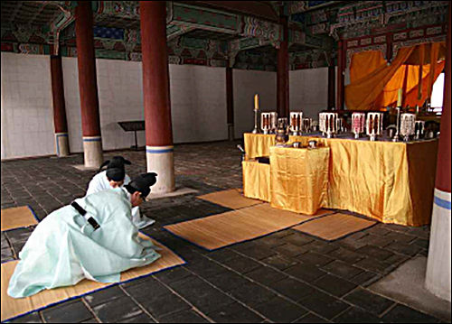 홍릉 제향 모습 - 초헌례