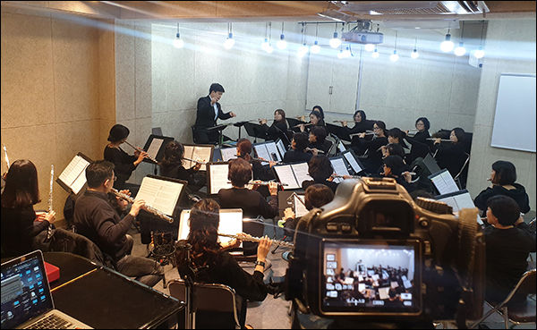 리더스 플루트 오케스트라 녹음 및 촬영 사진