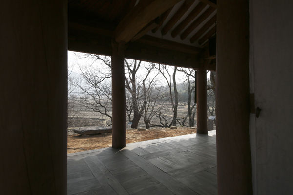 마루에서 본 풍광