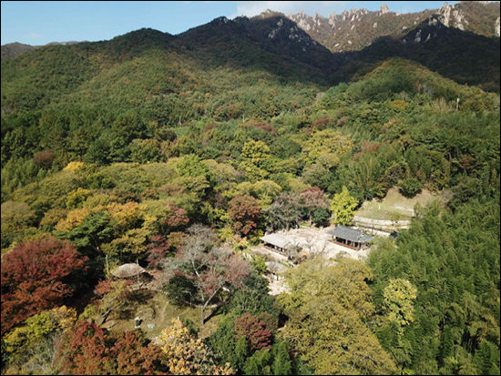 월출산 아래의 명승 제115호 강진 백운동 원림