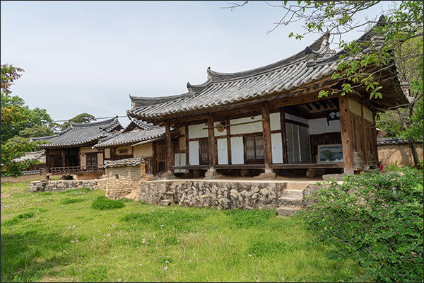 풍산김씨 허백당 종택(豐山金氏虛白堂宗宅), 경상북도 민속자료 제38호, 경북 안동시 풍산읍 오미리
