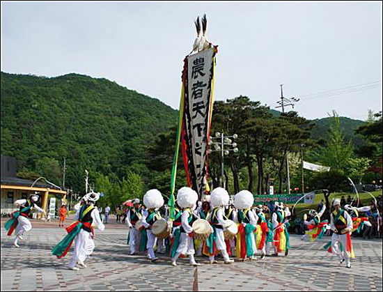 「풍물명인전(風物名人傳)」 금릉빗내 농악 보존회
