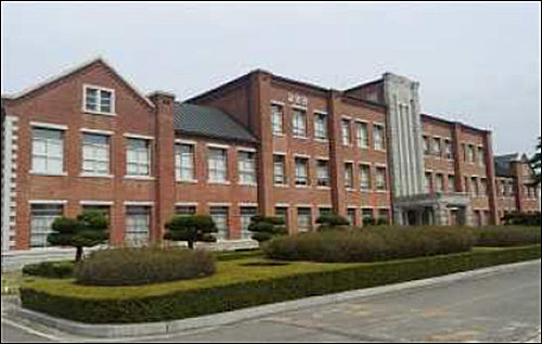 등록문화재 제758호 익산 구 이리농림고등학교 본관