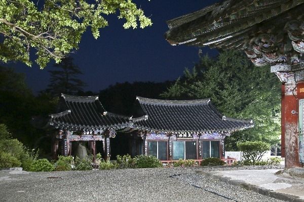 대원사 범종과 누각