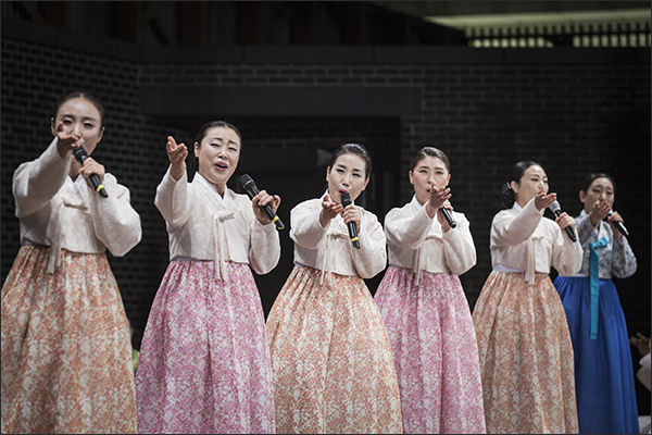 팔도유람 민요공연