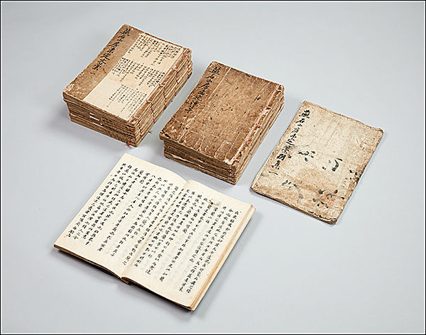 석정이정직유저유묵 石亭李定稷遺著遺墨 (이종석 소장), 종이에 필사, 28.0×19.0cm 전라북도 유형문화재 제149호