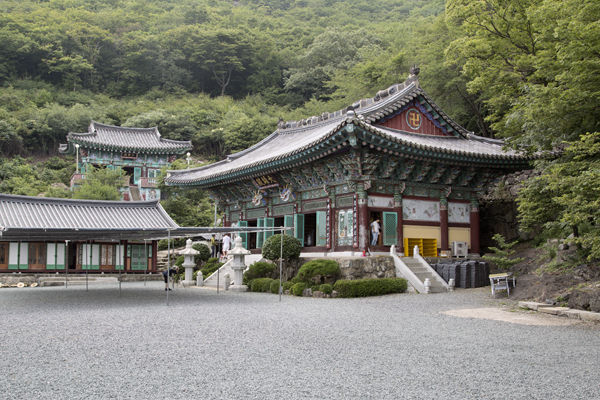 장유사 전경