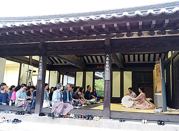 국민대학교 명원민속관에서 열린 유지숙 명창의 “서도소리, 북에 두고 온 우리소리” 공연 모습