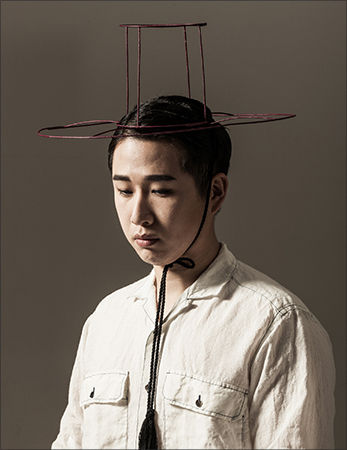 "붉은선비" 지홍(얼) 역 이동영