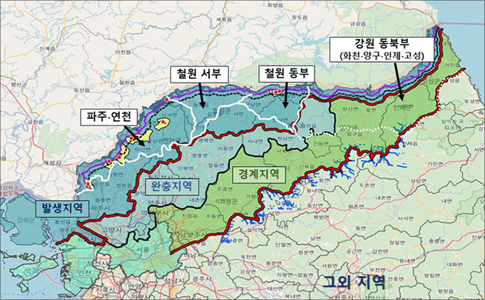 긴급대책 강화방안에 따른 광역울타리 위치 및 1차 차단지역 재설정 위치<br>
* 광역울타리 설치 위치(흰색 실선 및 점선)<br>
* 1차 차단지역 재설정 위치(발생지역 남단의 붉은색 실선)