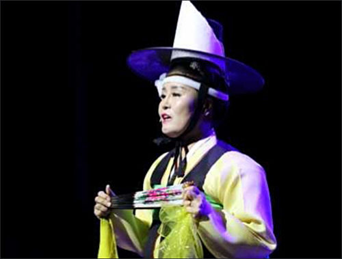 국가무형문화재 제13호 강릉단오제 신희라 이수자