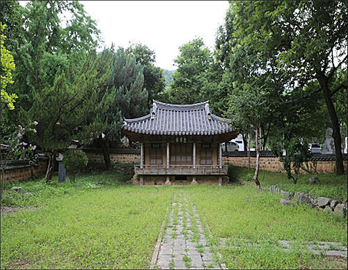 충효재