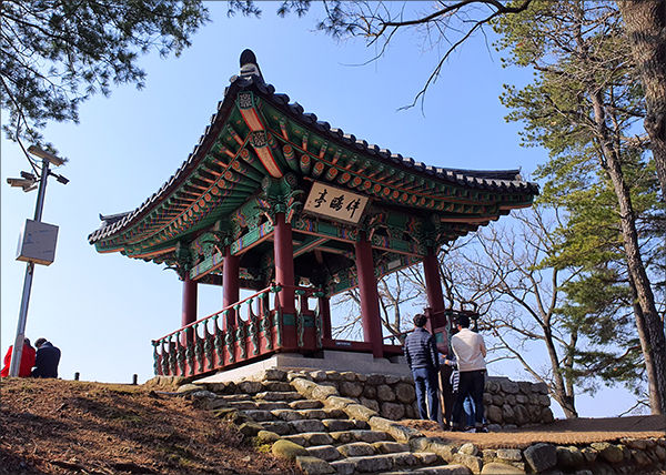 경기도 문화재자료 제12호 ‘반구정’