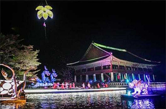 <2019년 제5회 궁중문화축전 현장 – 경회루 판타지 화룡지몽