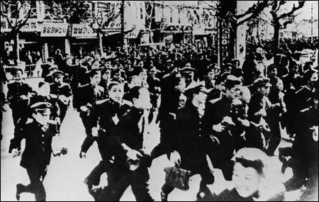 4·19혁명 - 마산고 학생들의 데모(1960년) 한국학중앙연구원 제공