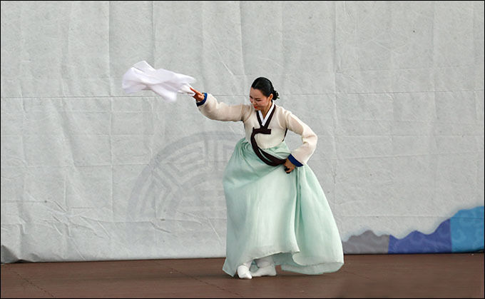 대통령상 수상자 진현실 씨의 경연 모습