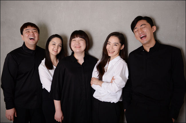 연주 입과손 스튜디오