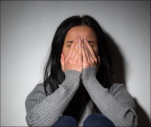 불면증은 갱년기 증상을 악화시켜