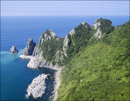 「신안 가거도 섬등반도(新安 可居島 섬등半島)」- 기암절벽과 해식애