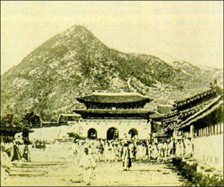1892~1894년 광화문과 의정부 앞 모습
