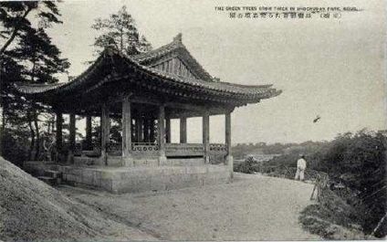 일제강점기 장충단으로 옮겨진 의정부 정자(1926년 추정)