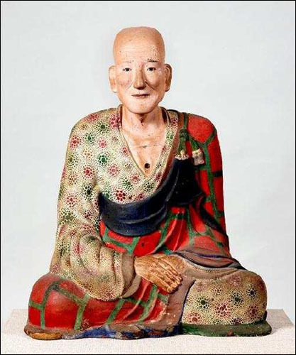 국보 제333호 합천 해인사 건칠희랑대사좌상(정면)