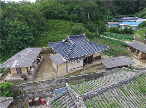국가민속문화재 제298호 「봉화 오고당 고택」 전경