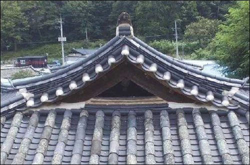 까치구멍(지붕합각부)