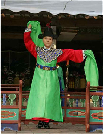 연경당 진작례 – 무산향(舞山香)