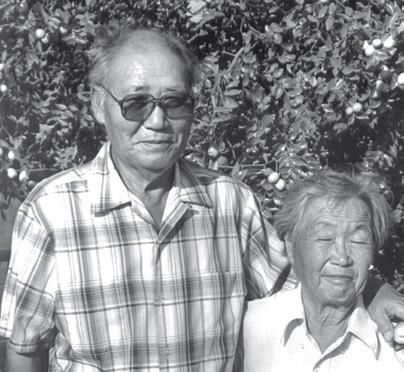 1983년 당시 박기벽 선생이 부인과 찍은 사진