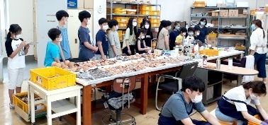 경북대학교박물관의 보존과학실 견학
