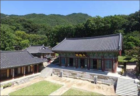 <보물 지정 - 공주 갑사 대웅전 원