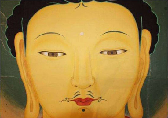 서울 진관사 소장 괘불도 및 괘불함 – 본존 상호와 명암 표현