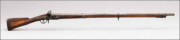 수석식총(燧石式銃), 19세기, 프랑스 |길이 152.5cm|전쟁기념관