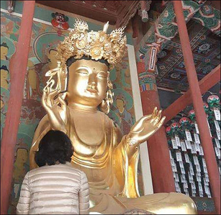 구례 화엄사 목조비로자나삼신불좌상(노사나불좌상, 불상 규모 참고 사진)