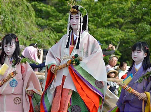 아오이마츠리의 주인공 격인 사이오우 모습