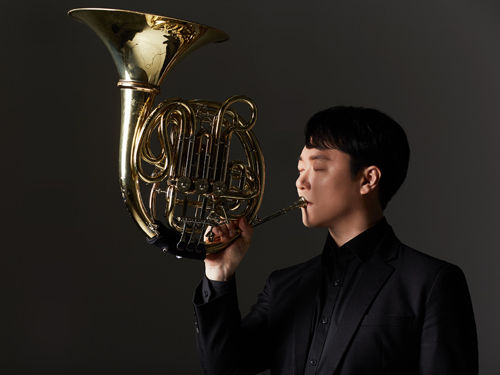 모짜르트 호른 협주곡 2번을 연주할 권석준 교수