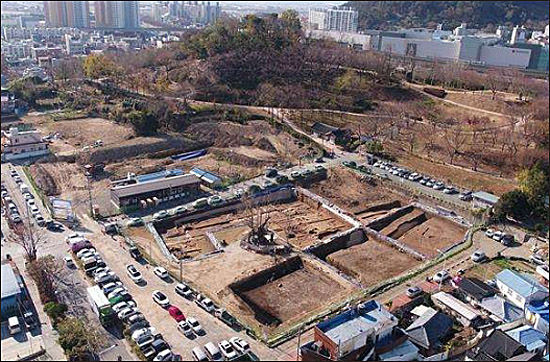함안 아라가야 추정 왕궁지 (국립가야문화재연구소)