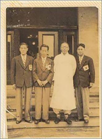 왼쪽부터 손기정감독, 서윤복, 김구, 남승용코치 / 국립체육박물관 제공