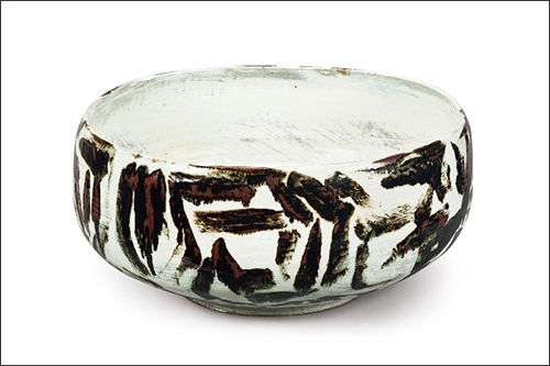 이우환, <무제>, color on ceramic, Φ 57.0☓26.0(h)cm