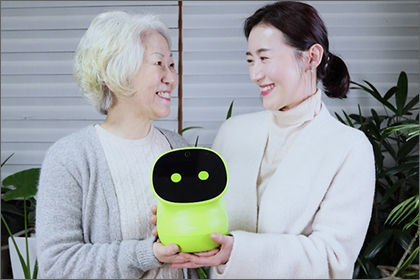 어르신 건강관리 AI로봇 ‘다솜이’ 