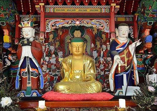 김해 은하사 목조지장보살삼존상
